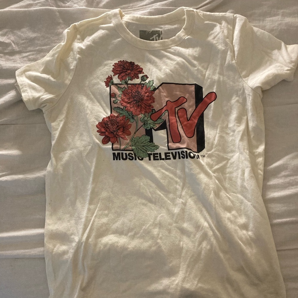 MTV shirt